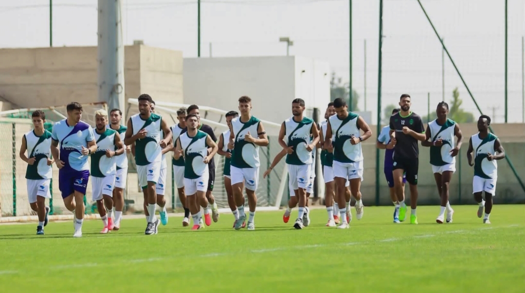 إلغاء المباراة الودية بين الرجاء الرياضي و فالنسيا الإسباني وهذه هي الأسباب ؟